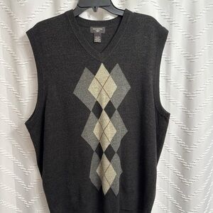 Dockers Men's Charcoal Argyle V-Neck Sweater Vest